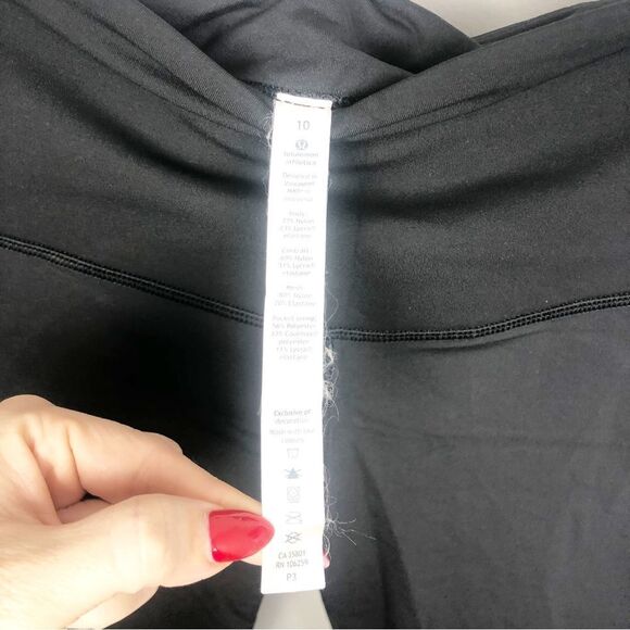 LULULEMON | Solid Black Mesh Detail Crop Leggings Back Zipper Women’s Size 10 - Picture 10 of 11